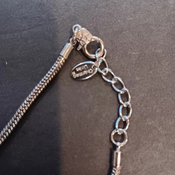 Womens Costume Jewelry TARUS Charm Bracelet Silver Color with Green Beads - Picture 6 of 7